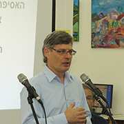 תערוכת ציורים של אמנים בעלי מוגבלות שכלית מוצגת בספרייה למדעי החברה, לניהול ולחינוך תערוכת ציורים של אמנים בעלי מוגבלות שכלית מוצגת בספרייה למדעי החברה, לניהול ולחינוך